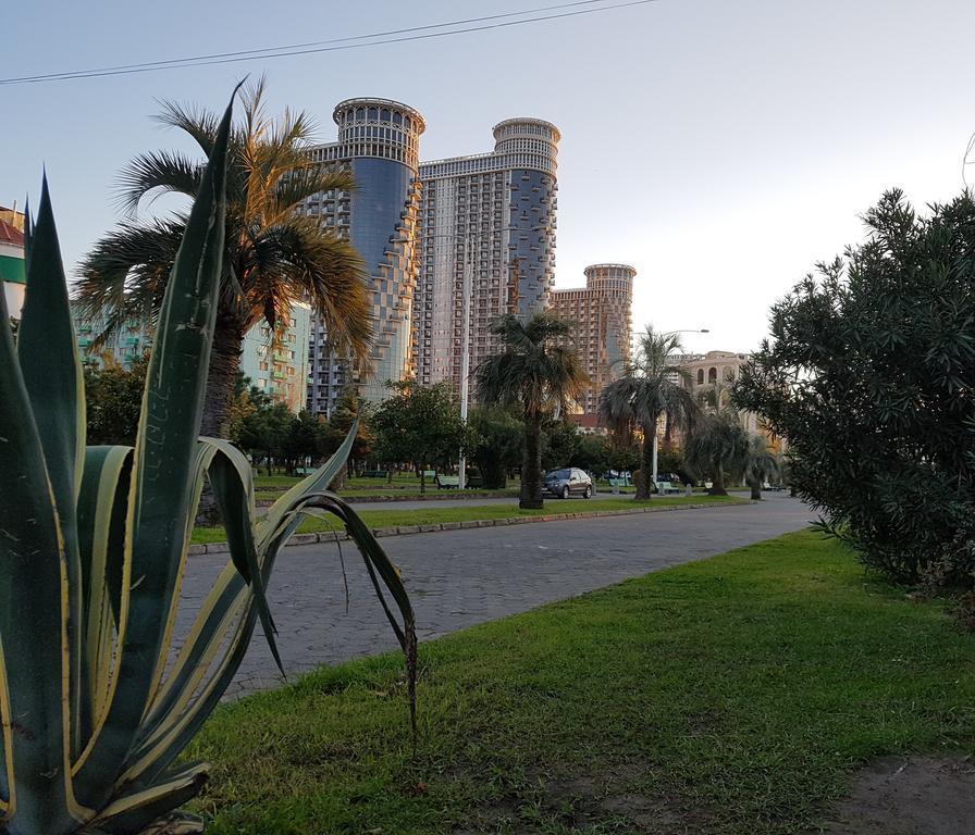 Orbi Towers Apartment-Mari Батумі Екстер'єр фото